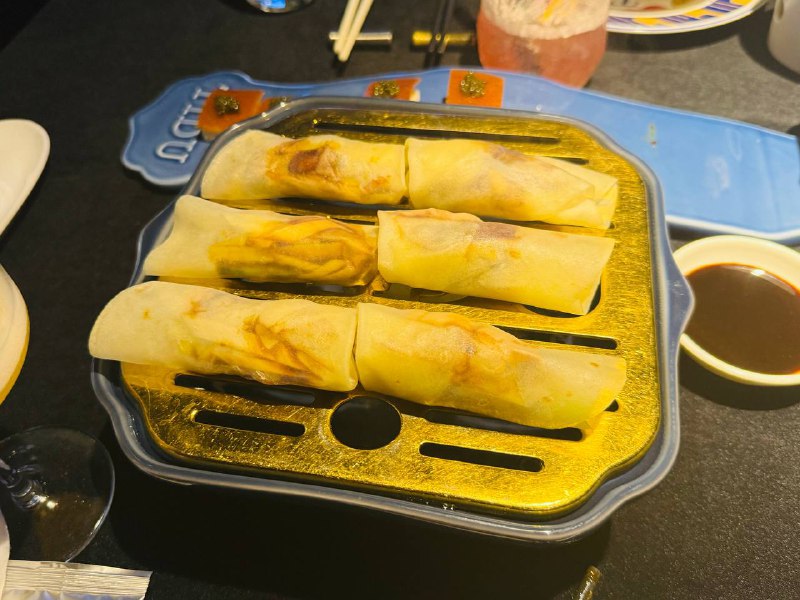 说想吃烤鸭朋友领着1000多块吃了十片烤鸭🤣说想吃烤鸭朋友领着1000多块吃了十片烤鸭🤣