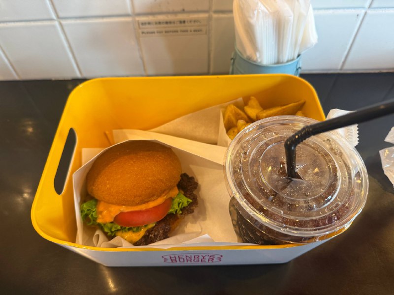 来点和牛大汉堡