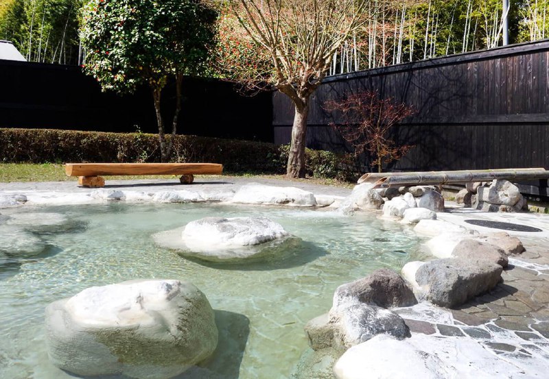 大山里的日归温泉真不错，仅需500元