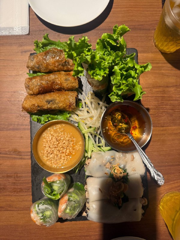 这家越南料理真不错🥹还有烤鸭吃这家越南料理真不错🥹还有烤鸭吃