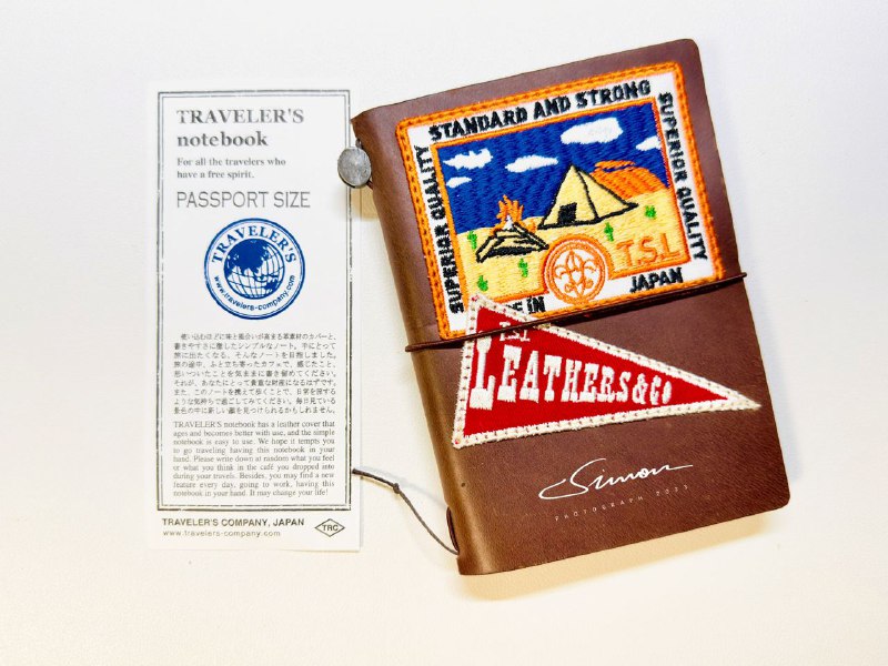 终于拿到了在仓敷TSL店铺里定制的TN手帐！！！由于是手工缝制的刺绣+内页皮具和印章定制，所以等了将近一周才拿到