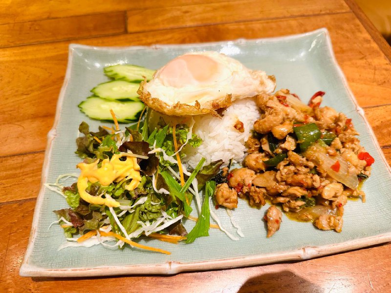 #美食今晚的泰式工作餐