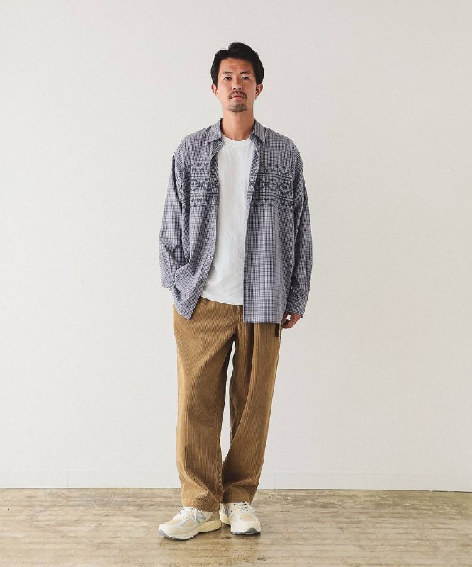 #潮流我单方面宣布这条Beams的灯芯绒裤子超神了，质感吊打一众同类灯芯绒裤子，非常好穿😌商品链接