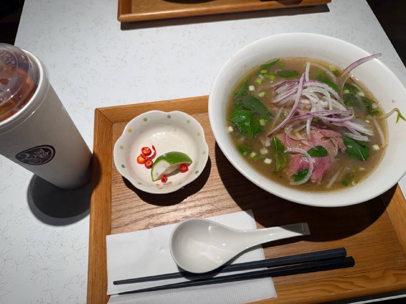 整点夜宵尝尝台湾已经彻底改变我的饮食生活了今天整了三顿饭，一顿午后甜点+一顿晚上夜宵🥹