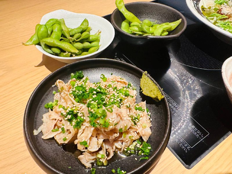 #Food #Life #美食⭐️博多もつ鍋 おおやま📍〒812-0013 福岡県福岡市博多区博多駅東２丁目１−１ ２F虽然日本料理中有各式各样的锅物料理，但其中的“牛肠锅”却是作为福冈名物而广为人知