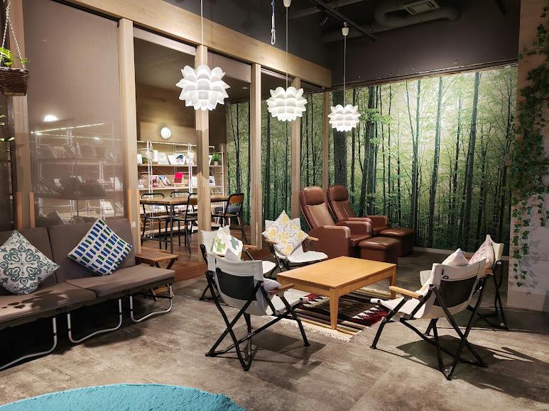 #夜话东京半夜闲来无事，来熊谷市的一家名为“おふろcafé ハレニワの湯”的温泉泡汤