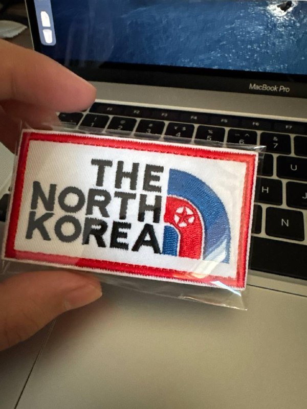 在日本挂着这个袖标出门会不会被将军正义处决啊😰