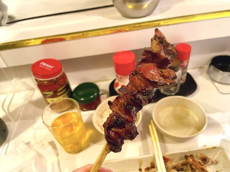 #日本探店 #美食⭐️鳥はな(日本烧鸟店)📍〒160-0022 Tokyo, Shinjuku City, Shinjuku, 5 Chome−18−18 鳥はな今天为大家介绍的是位于新宿三丁目的烧鸟专门店鳥はな