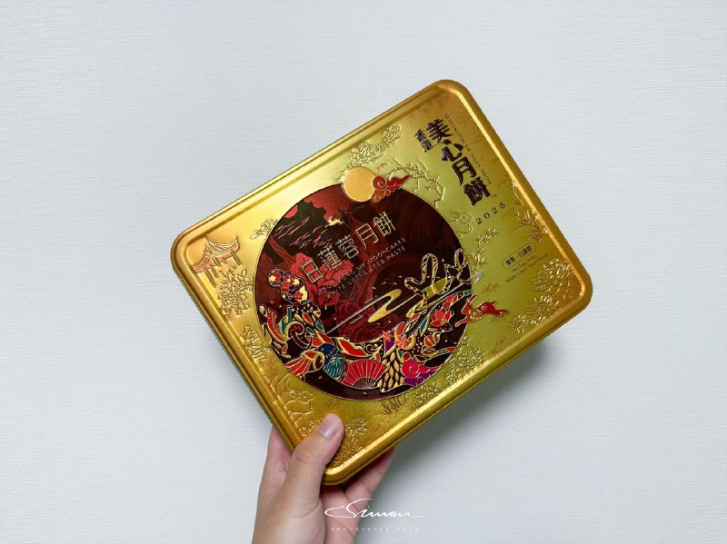 #开箱收到 SafePal 中秋礼盒啦～非常感谢SafePal的小伙伴赶在中秋之前跨国邮寄到日本的月饼和中秋礼物🎁因为国庆假期一直在北海道周游，所以没能在中秋开箱😭不过今天一回东京第一时间拿到✌️·一份感谢信·一份美心白莲蓉月饼🥮·一份SafePal钱包套装·一只可以双面戴的帽子，很酷·一件SafePal的T恤，XL我穿着正好✌️开箱结束直接开吃，再次感谢 SafePal和小伙伴的神速快递！中秋快乐🎉#开箱收到 SafePal 中秋礼盒啦～非常感谢SafePal的小伙伴赶在中秋之前跨国邮寄到日本的月饼和中秋礼物🎁因为国庆假期一直在北海道周游，所以没能在中秋开箱😭不过今天一回东京第一时间拿到✌️·一份感谢信·一份美心白莲蓉月饼🥮·一份SafePal钱包套装·一只可以双面戴的帽子，很酷·一件SafePal的T恤，XL我穿着正好✌️开箱结束直接开吃，再次感谢 SafePal和小伙伴的神速快递！中秋快乐🎉