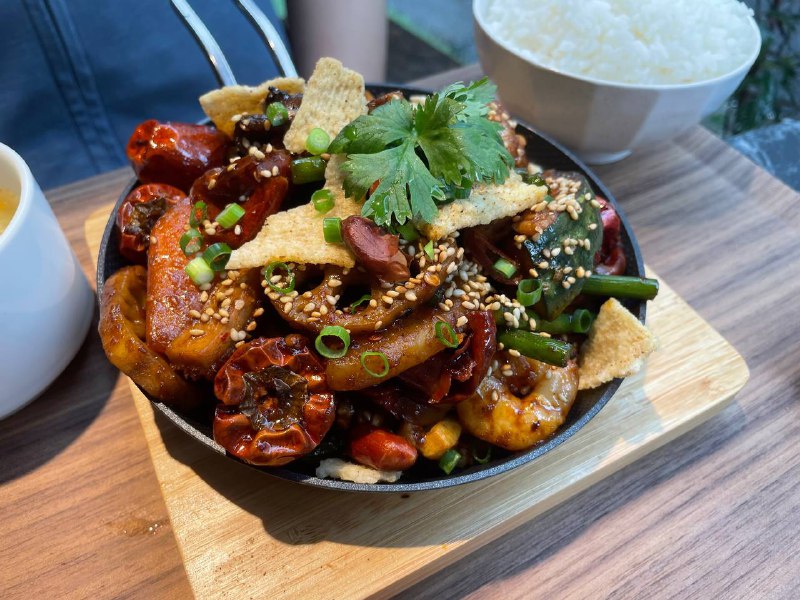 今天吃隐藏的很深的四川料理店😂今天吃隐藏的很深的四川料理店😂