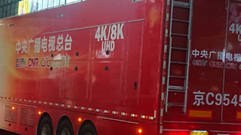 中央电视台转播车已经“空投”到东京了😂好家伙，日本人震惊中央电视台转播车已经“空投”到东京了😂好家伙，日本人震惊