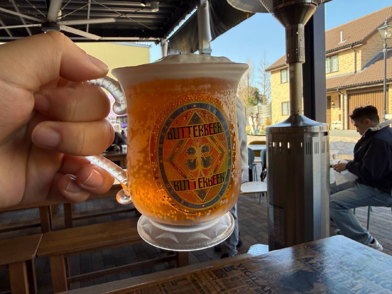 来一杯黄油啤酒🍺