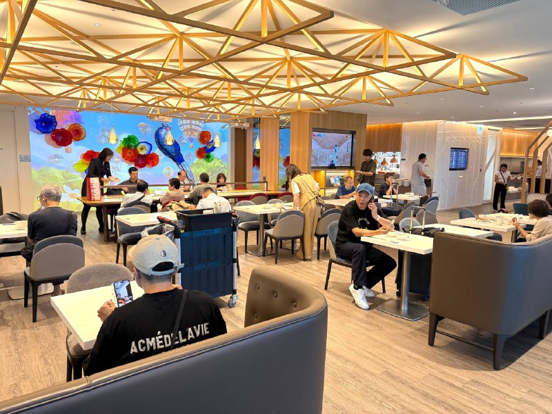 体验下年度最佳贵宾室牛肉面还挺好吃体验下年度最佳贵宾室牛肉面还挺好吃