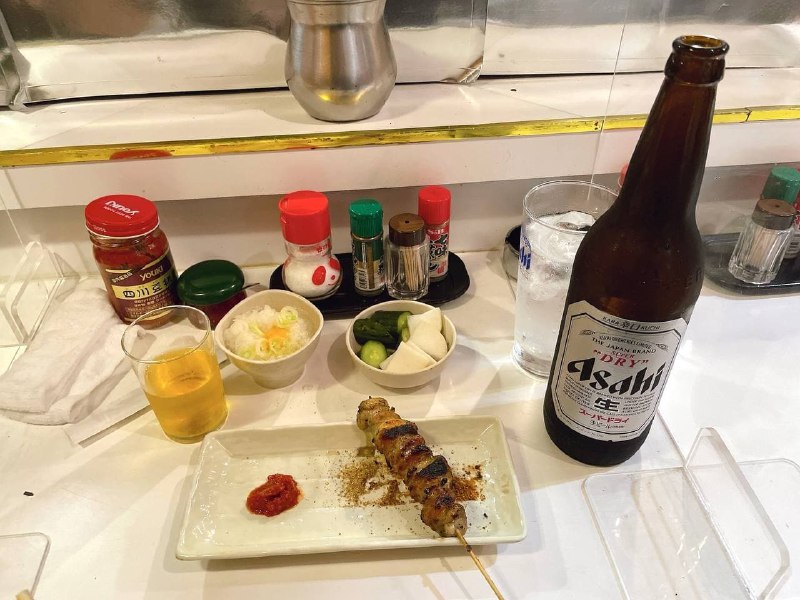 #日本探店 #美食⭐️鳥はな(日本烧鸟店)📍〒160-0022 Tokyo, Shinjuku City, Shinjuku, 5 Chome−18−18 鳥はな今天为大家介绍的是位于新宿三丁目的烧鸟专门店鳥はな