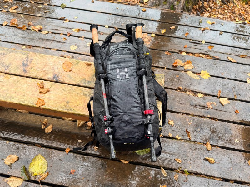 在大雨中测试新买的火柴棍背包，粗苯材料真的好轻巧🥹