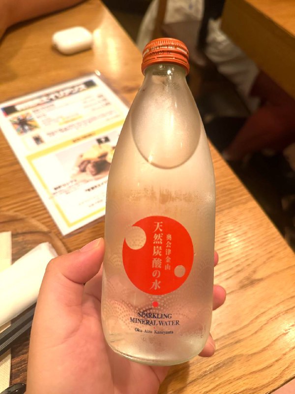 简单品尝下安倍晋三，习近平，特朗普，岸田文雄，泽连斯基同款碳酸水😂简单品尝下安倍晋三，习近平，特朗普，岸田文雄，泽连斯基同款碳酸水😂