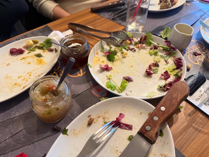 和群友吃饭属于是风卷残云了😂都没来得及拍照