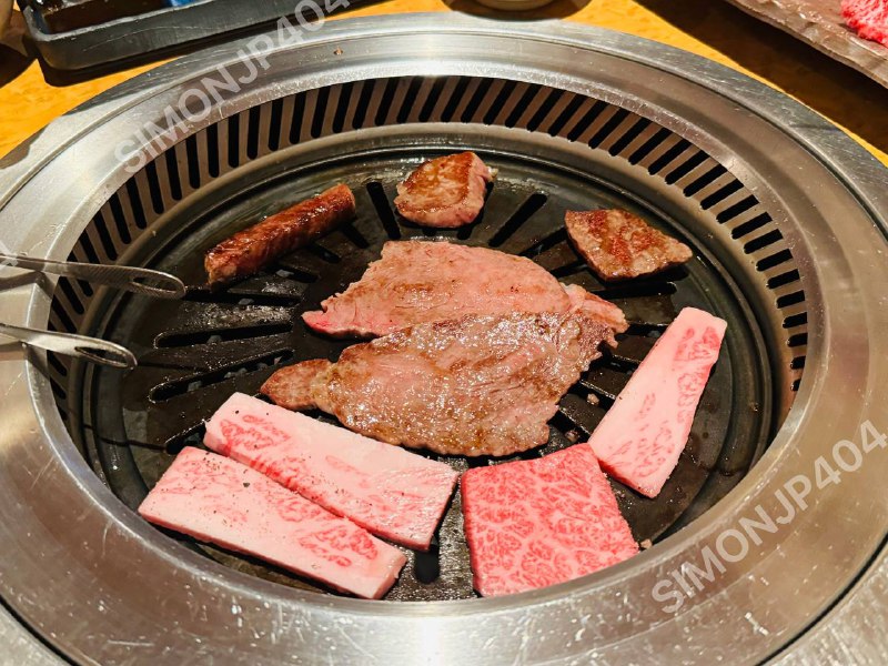今天吃隠岐牛🐃坚持选取在隠岐岛出生的和牛作为食材，油脂丰盈，被称作幻の黒毛和牛，肉质到达5A『島生まれ島育ち　隠岐牛店』是隠岐牛直营店👉