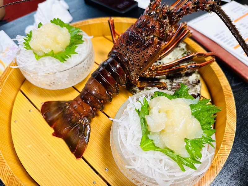 #Food #Life ⭐️倭庵黒石（やまとあん くろいし）📍〒516-0032 三重県 伊勢市 倭町 125-2今天为大家介绍的是位于伊勢市的倭庵黒石