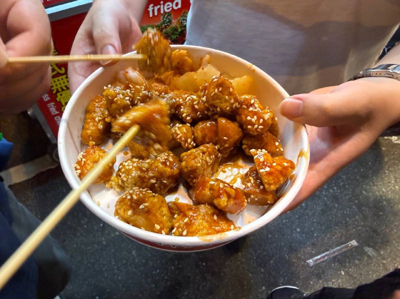 感谢台湾群友特地来高铁送来的春水堂以及带我们在台中夜市逛吃逛玩🥹浮生东京群友聚会大成功✌感谢台湾群友特地来高铁送来的春水堂以及带我们在台中夜市逛吃逛玩🥹浮生东京群友聚会大成功✌