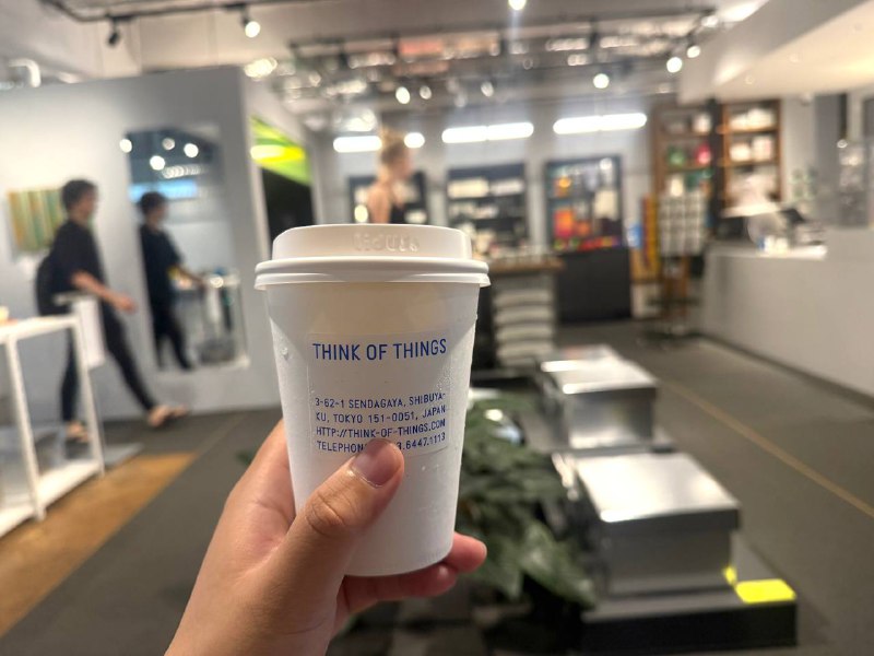 原宿逛街日常这个ミルク出しコーヒー还挺好喝原宿逛街日常这个ミルク出しコーヒー还挺好喝