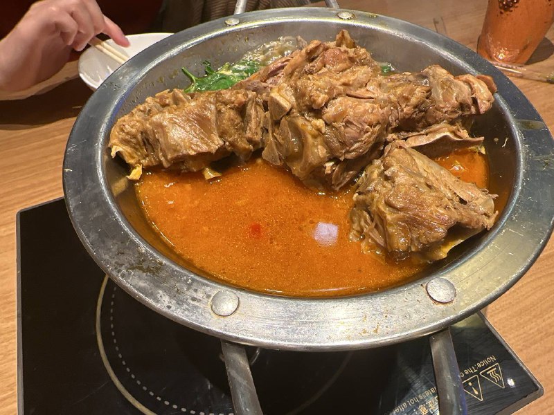 这店里放 拜拜甜甜圈  珍珠奶茶方便面怎么让人吃饭啊