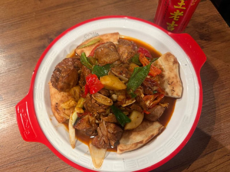 品尝下新开业的餐厅