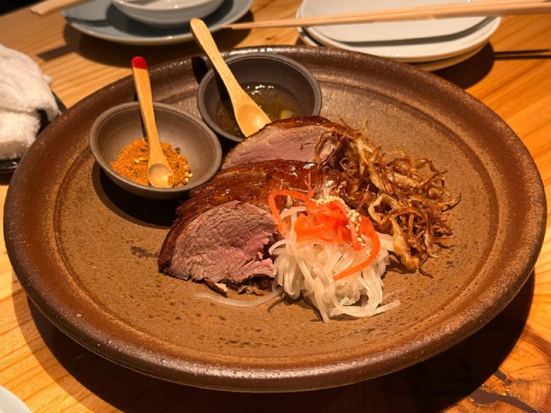 #美食评测下自由之丘新开业的中餐“中国菜点心舗 まるかくさん”人均7000日元，总的来说不及格