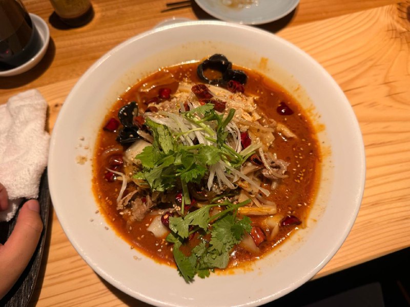 #美食评测下自由之丘新开业的中餐“中国菜点心舗 まるかくさん”人均7000日元，总的来说不及格