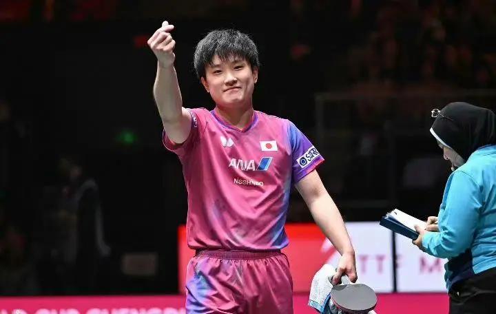 2025成都混团世界杯第二阶段，香港对战日本队中，中国女球迷大喊