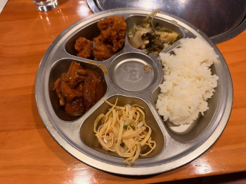 感觉回大学食堂了🤣