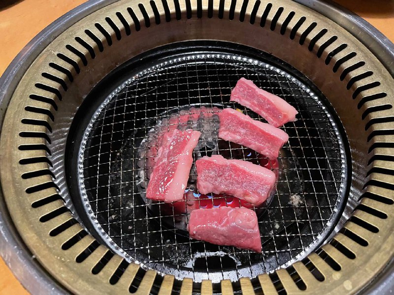 ぴこぴこ精肉店ぴこぴこ精肉店