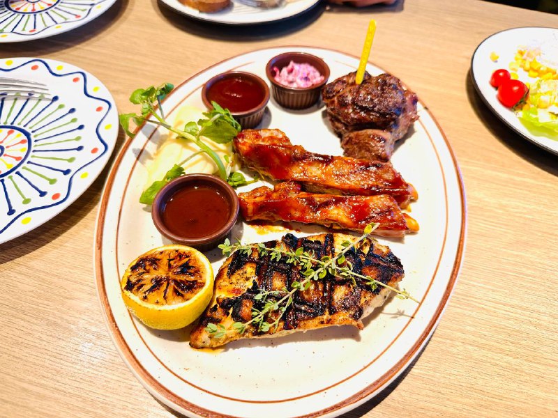 #美食这顿估计卡路里爆棚了🥲