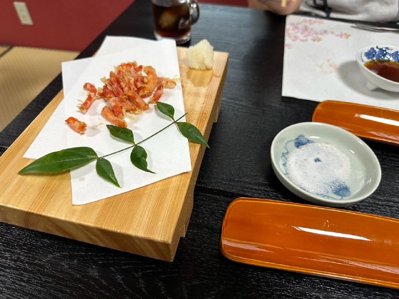 #Food #Life ⭐️倭庵黒石（やまとあん くろいし）📍〒516-0032 三重県 伊勢市 倭町 125-2今天为大家介绍的是位于伊勢市的倭庵黒石