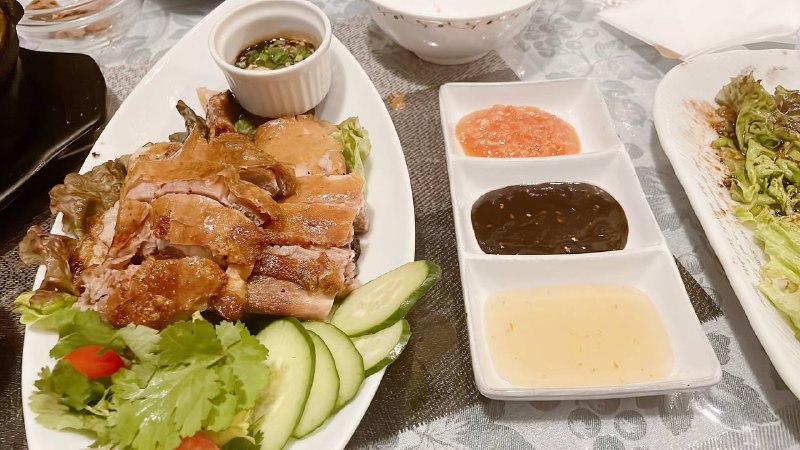 ⭐️Layang Layang (ラヤンラヤン)📍〒170-0004 Tokyo, Toshima City, Kitaotsuka, 2 Chome−6−8 佐川ビル １F今天为大家介绍的是位于东京都的马来西亚料理ラヤンラヤン