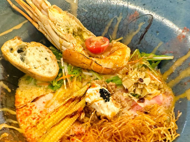 这大龙虾面真好吃😋这大龙虾面真好吃😋