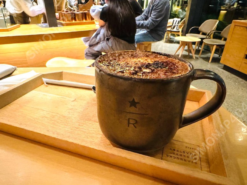 #美食 今日份的星巴克臻選®東京烘焙工坊由星巴克首席设计师Liz Miller和隈研吾打造店里的菜单区别于普通店 能点到各种限定饮品还可以现场看咖啡豆烘培话说晚上的中目黑也太好逛了种草了这个星巴克大师店限定的咖啡杯☕️#美食 今日份的星巴克臻選®東京烘焙工坊由星巴克首席设计师Liz Miller和隈研吾打造店里的菜单区别于普通店 能点到各种限定饮品还可以现场看咖啡豆烘培话说晚上的中目黑也太好逛了种草了这个星巴克大师店限定的咖啡杯☕️