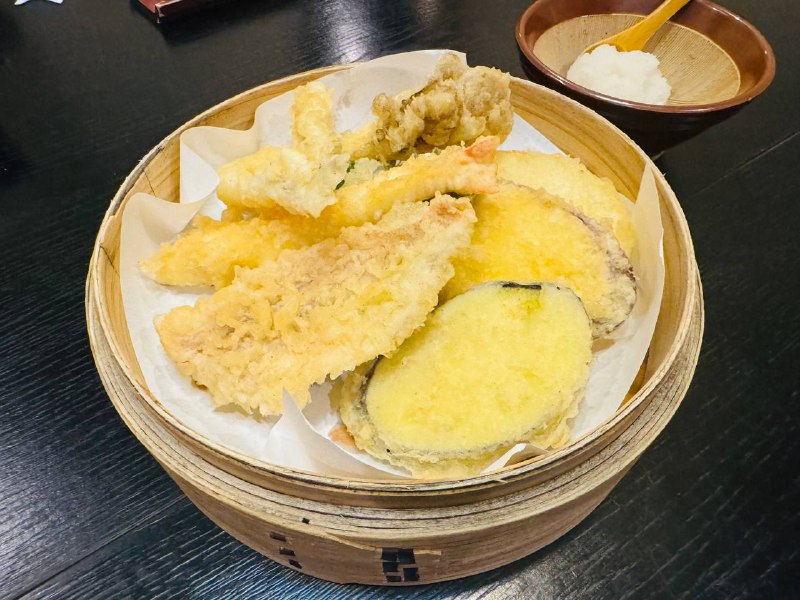 #美食神在月来到出雲看神仙开会先饱腹一顿天妇罗#美食神在月来到出雲看神仙开会先饱腹一顿天妇罗