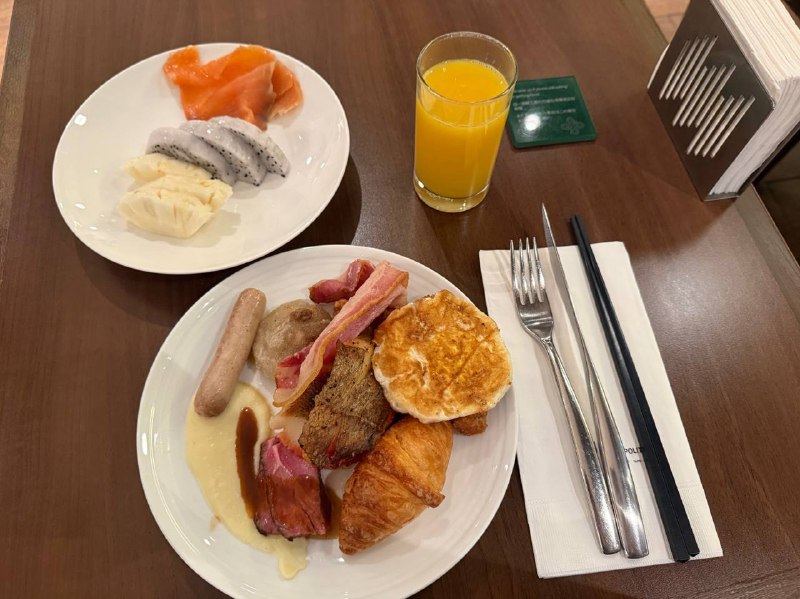 这酒店早餐有点爽看来这JR东日本出海了也入乡随俗了🤣