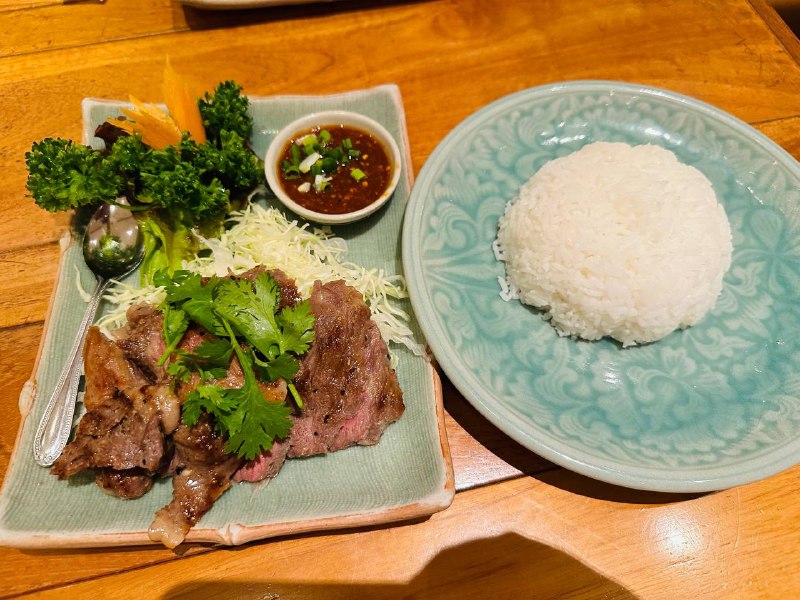 #美食今晚的泰式工作餐