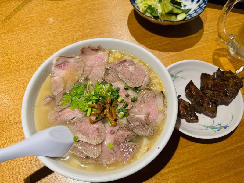 吃点俺们正宗陕西泡馍