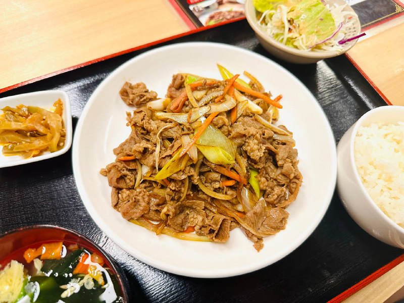 下面有请网友评价一下 价值50元的 工作午餐