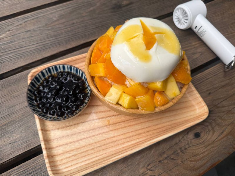 这个牛奶芒果太太太震撼好吃了😋