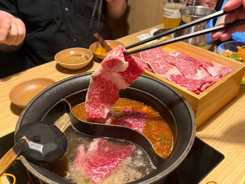 徒步结束来个和牛火锅