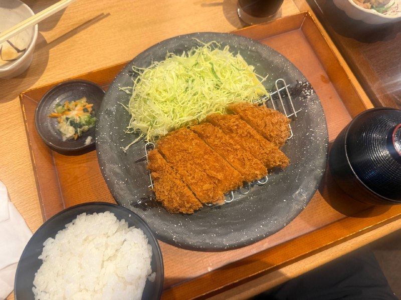 来养猪场品尝下炸猪排