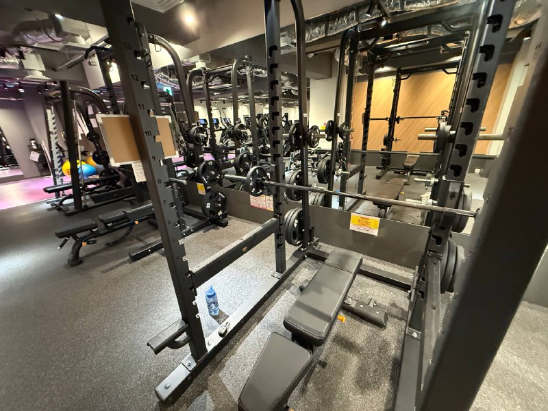 5kg×2做了四组10个，差点原地去世了