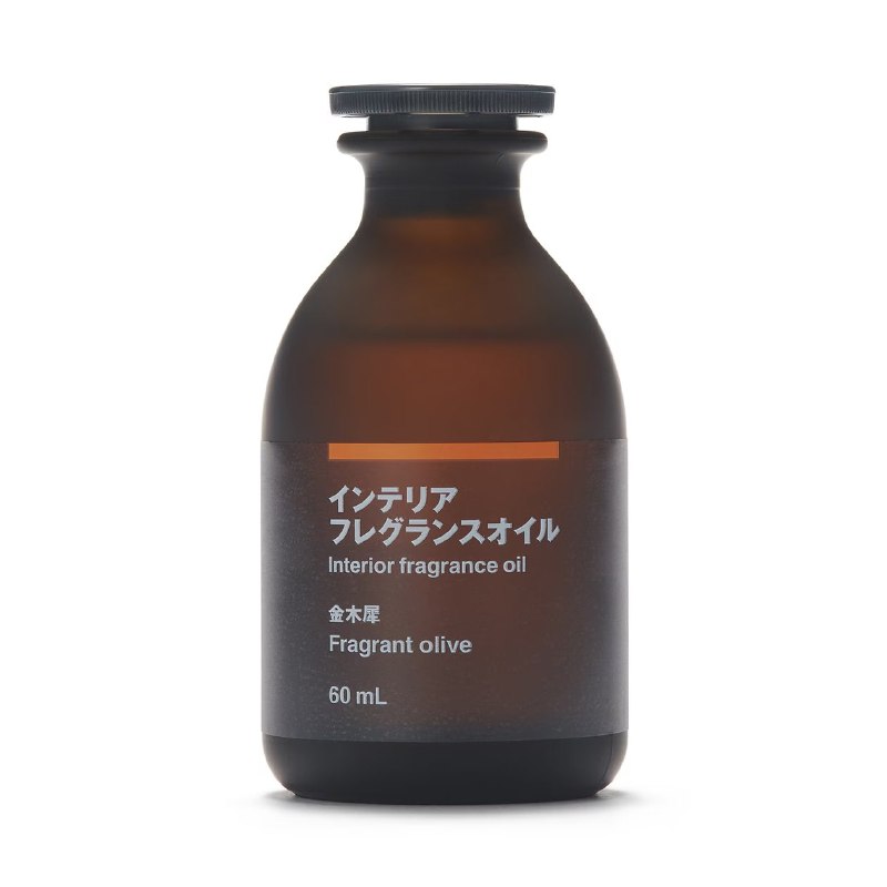 #好物终于买到了被朋友安利了好久的MUJI的金木犀香薰🥳用了几天发现味道非常淡雅，淡淡的果香和微妙的木质基调混在一起，闻久了也不会有很腻的感觉