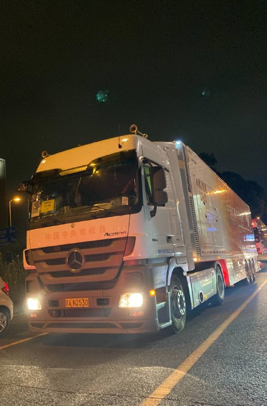 中央电视台转播车已经“空投”到东京了😂好家伙，日本人震惊中央电视台转播车已经“空投”到东京了😂好家伙，日本人震惊