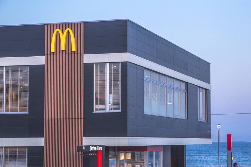 海边的麦当劳