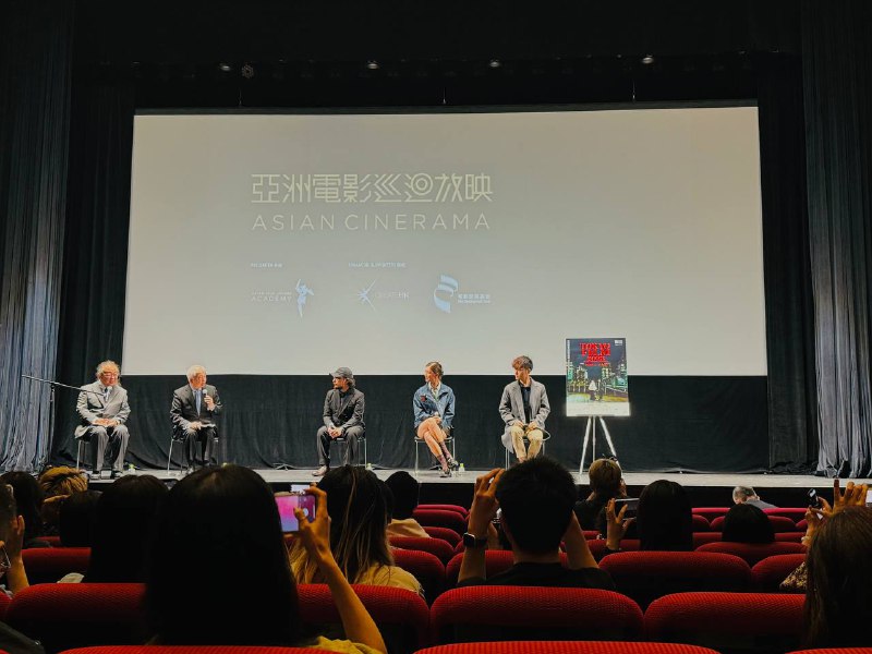 《白日之下》主创见面会这女主演好高啊🙀